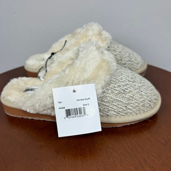 New Minnetonka Sondra Scuff Faux Fur Slipper in Tan Knit Women's Size 5 - Picture 8 of 8
